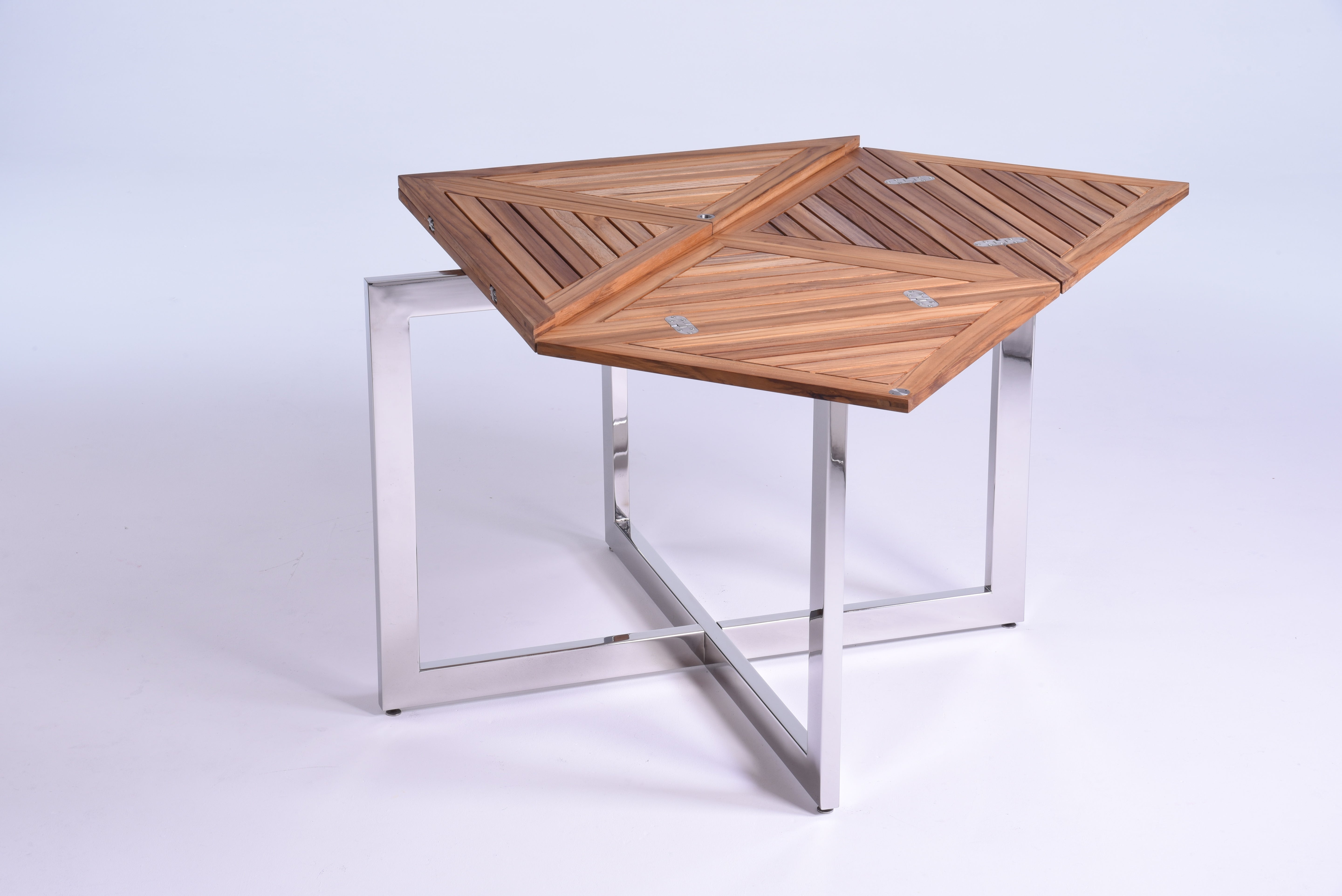 Mesa Cuadrada Extensible Maindeck acero brillante