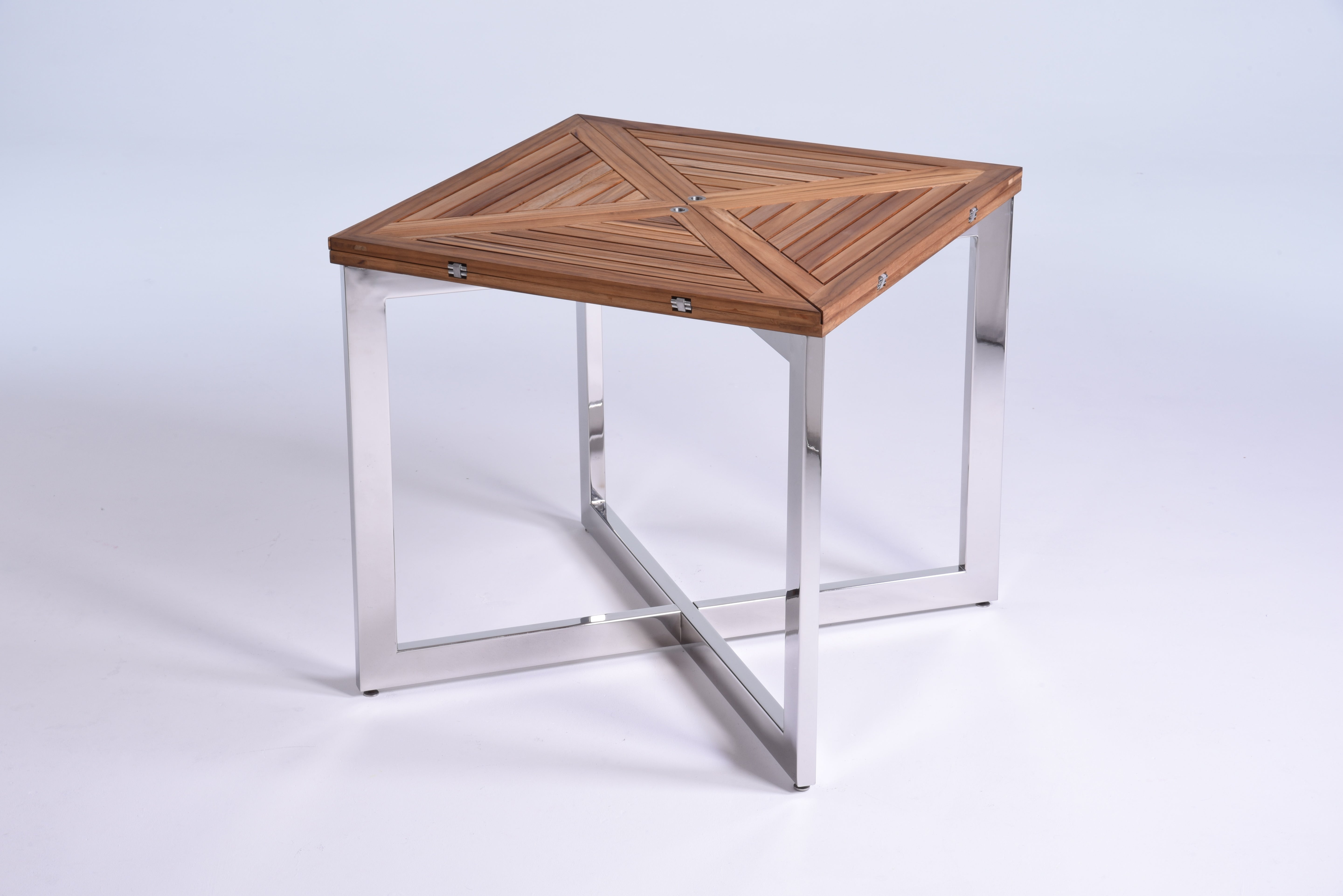 Mesa Cuadrada Extensible Maindeck acero brillante